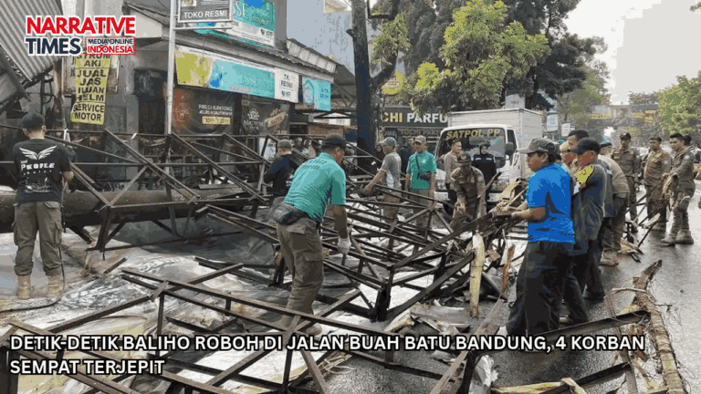 Detik-detik Baliho Roboh di Jalan Buah Batu Bandung, 4 Korban Sempat Terjepit